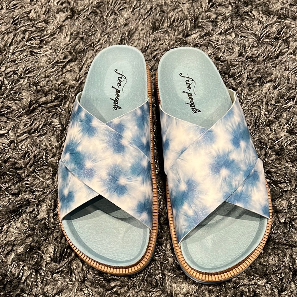 NWT Free People slides.